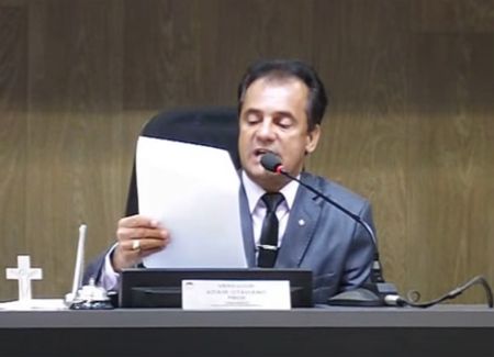 Presidente da Câmara de #Divinópolis inicia processo de composição da Comissão de Ética Adair - Divinews
